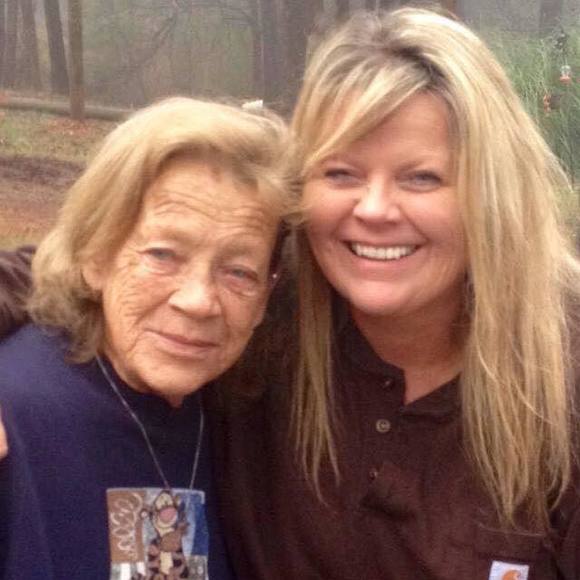 Meet your Posher, Tricia - Picture 1 of 1